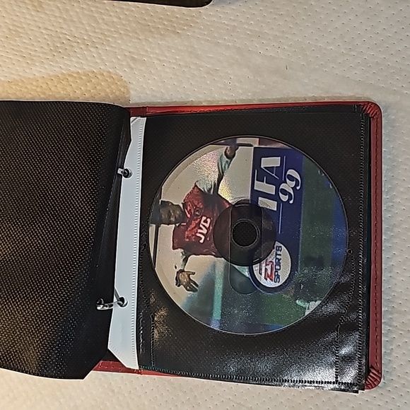 33 CD 💿  STORY - Picture 8 of 11